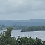 Salmon Island View * Dromineer