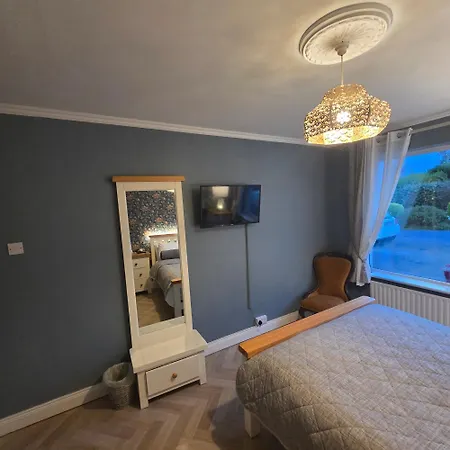 Salmon Island View * Dromineer