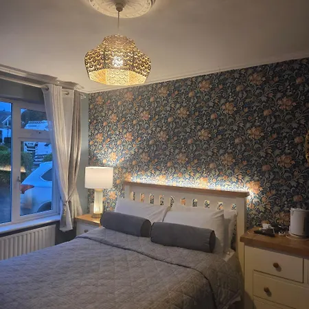 Salmon Island View ホームステイ *