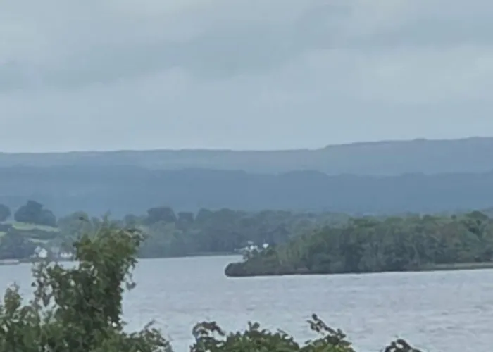 Salmon Island View * Dromineer