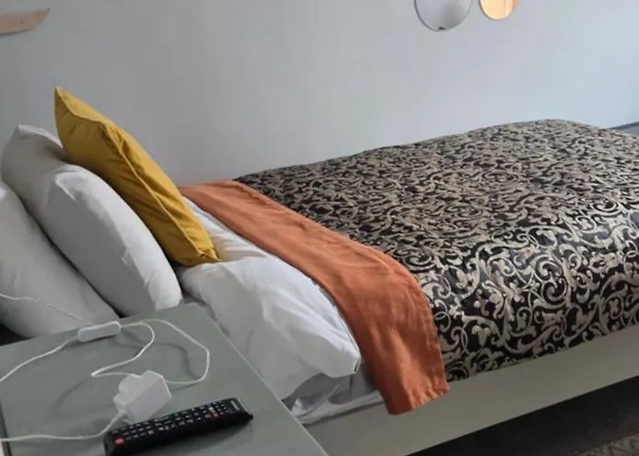 Salmon Island View *