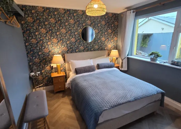 Salmon Island View *