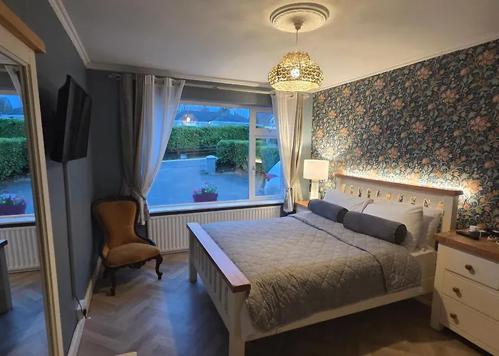 Salmon Island View * Dromineer